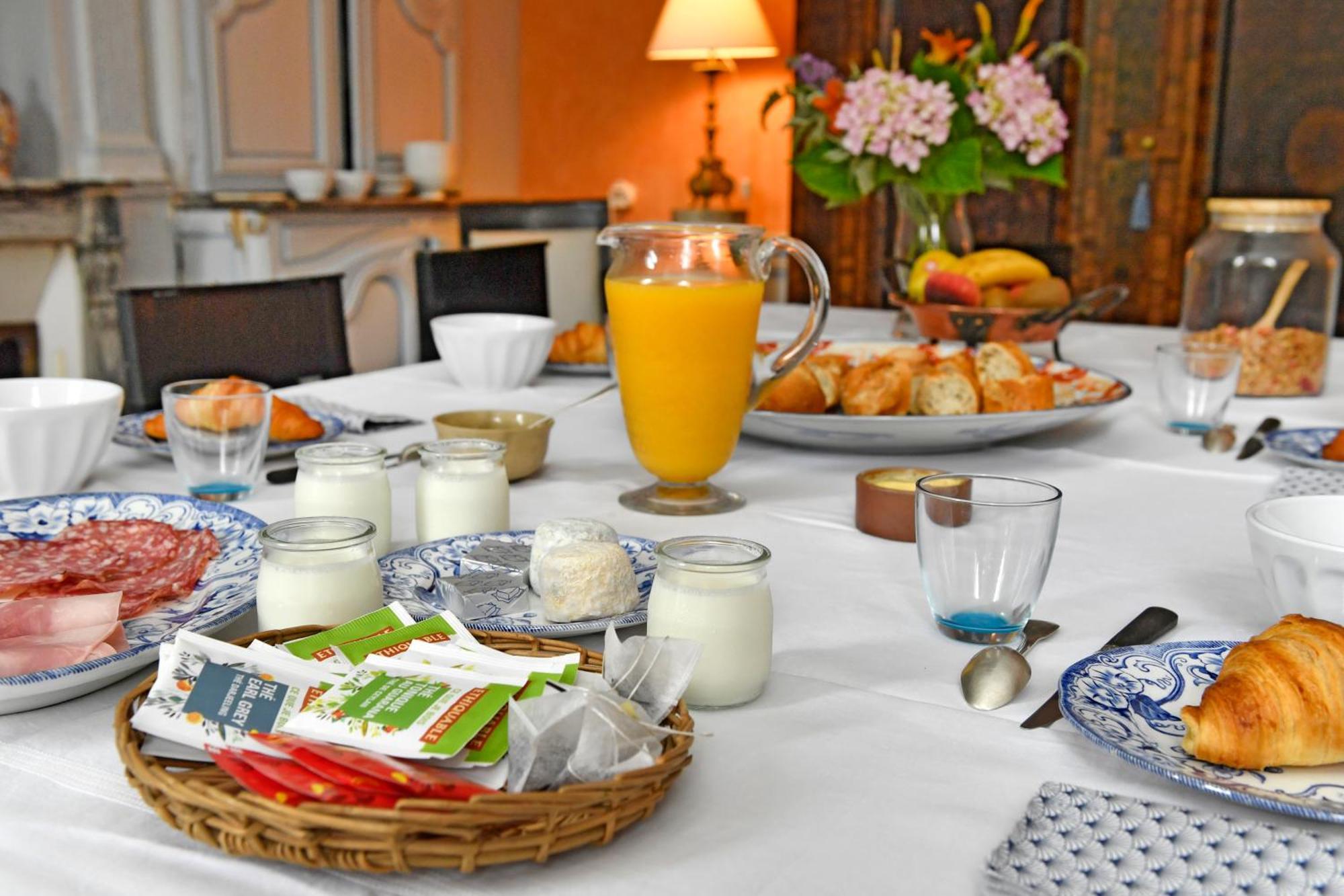 Bed and Breakfast Le Nid De Dany Cosne-Cours-Sur-Loire Екстер'єр фото